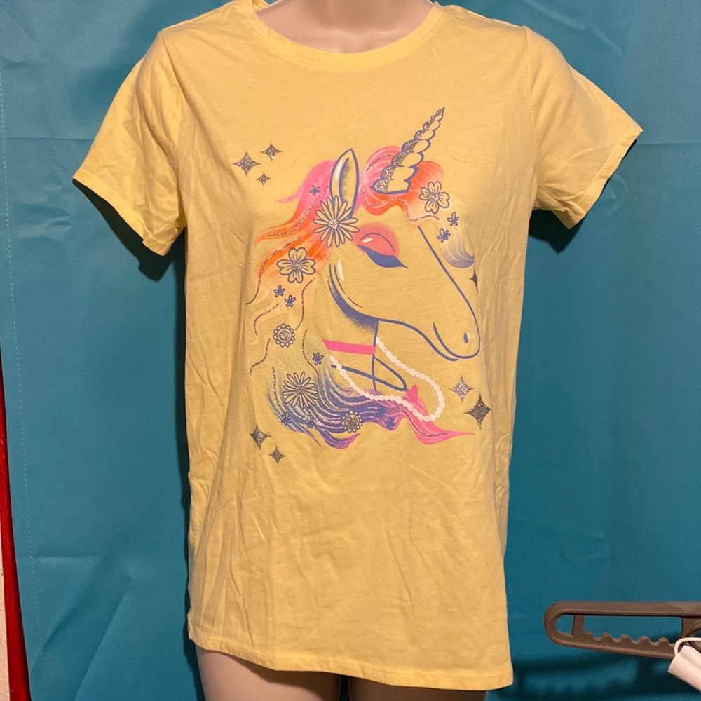 Girls T-shirt XL 14-16
